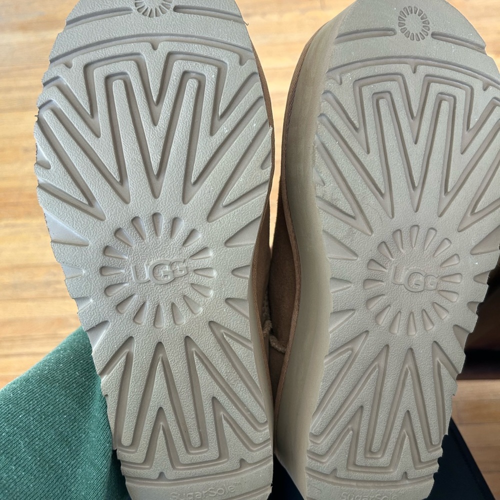 Platform Short Uggs - image 5